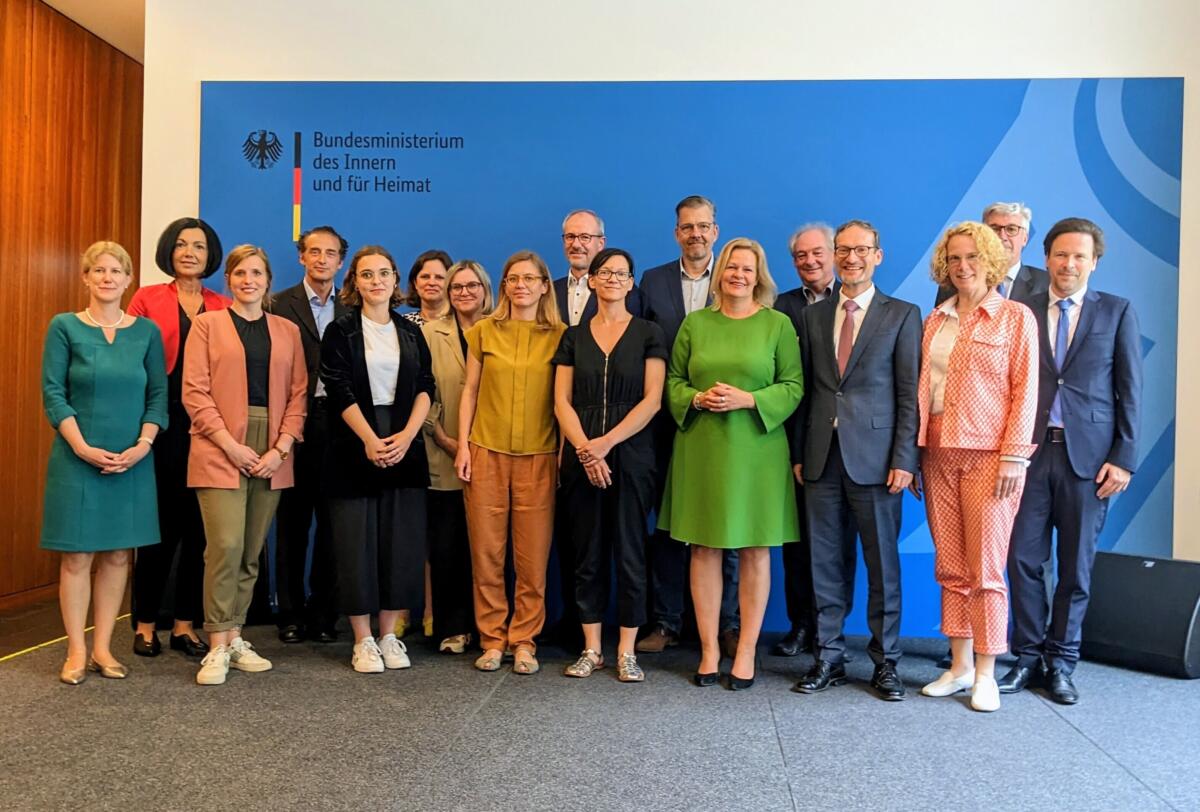 Austausch mit Innenministerin Schutz kommunaler Amts und