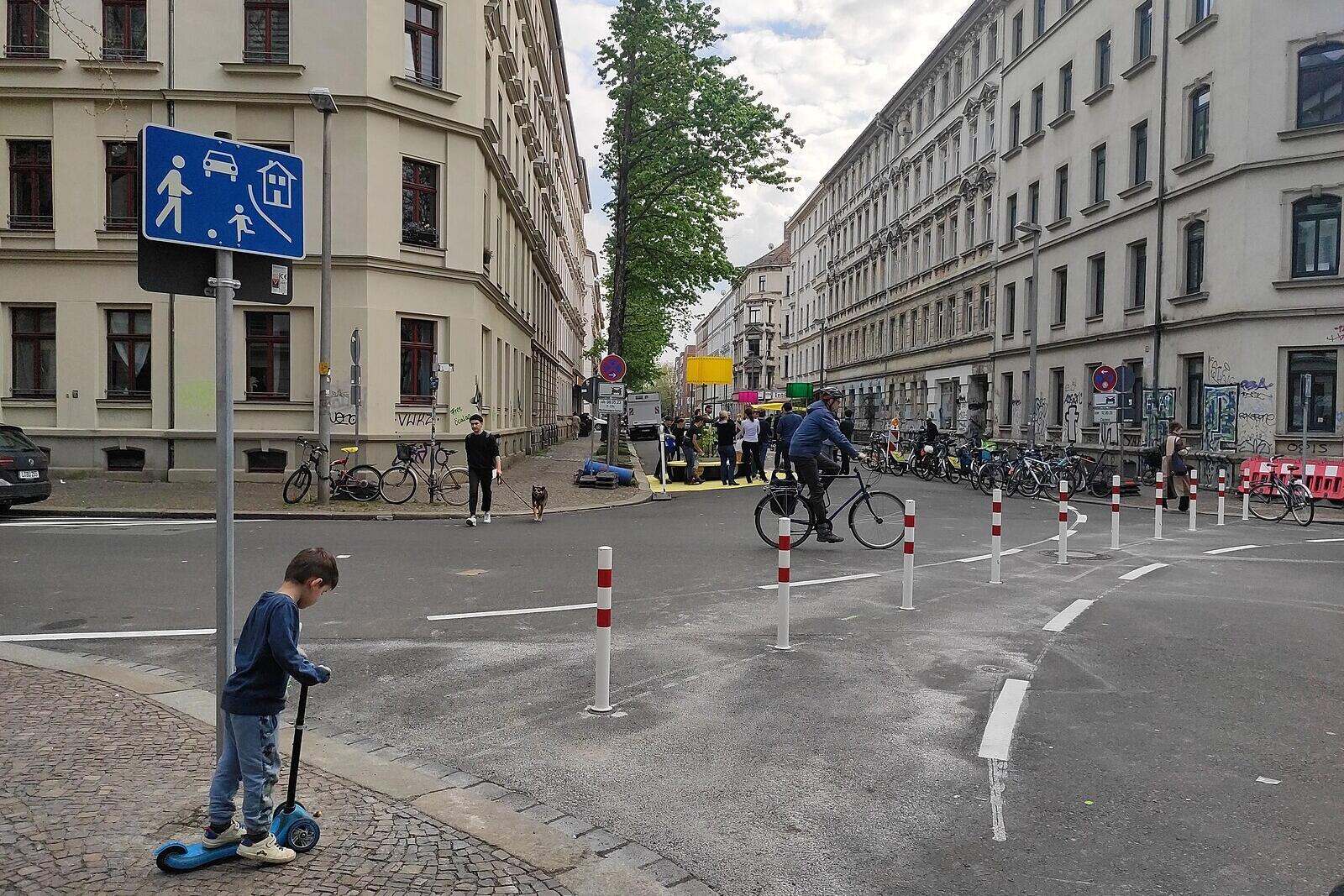 Diagonalsperre und Spielstraße eines Superblocks (Leipzig 2023)