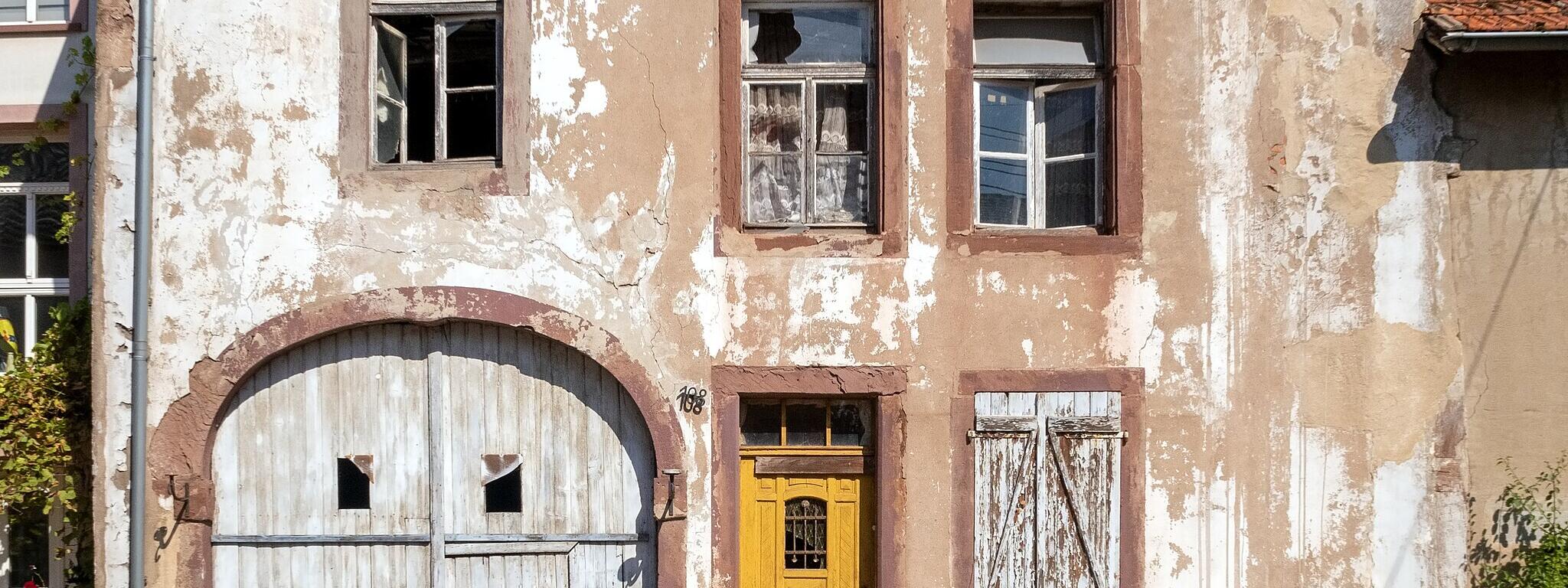 Leerstehendes Bauernhaus