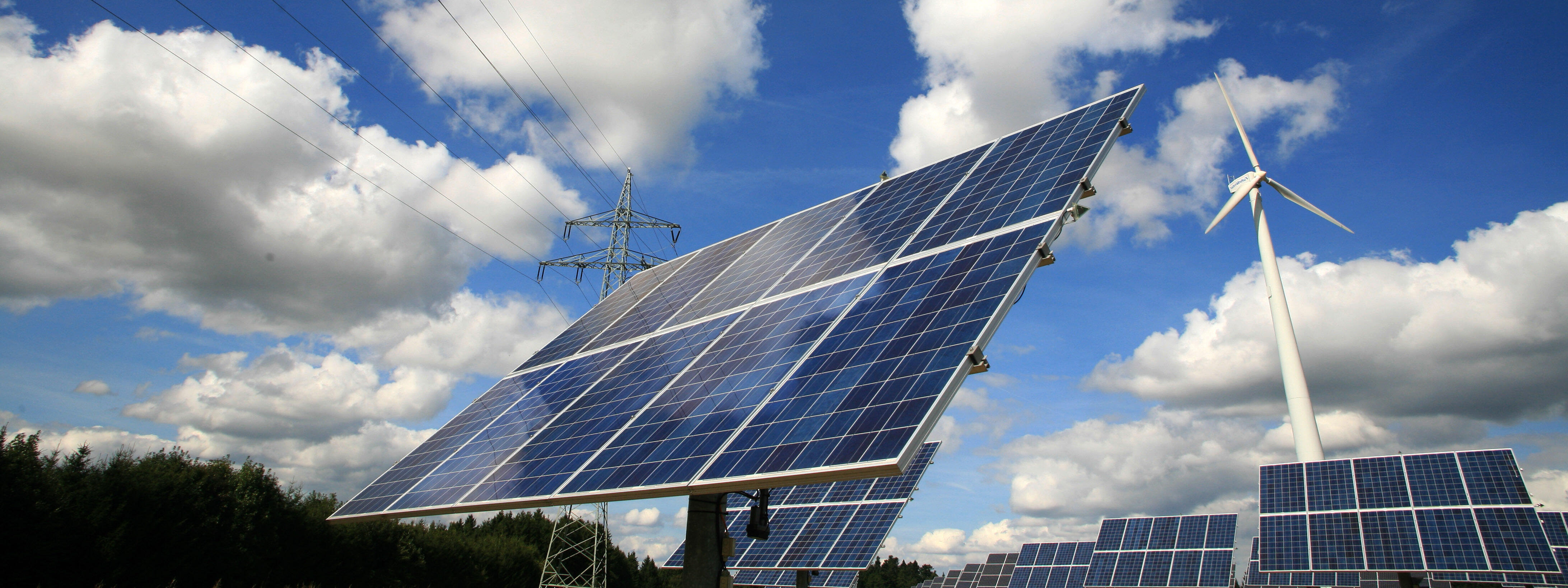 Aus Sonne wird Strom - Photvoltaik und Windkraft