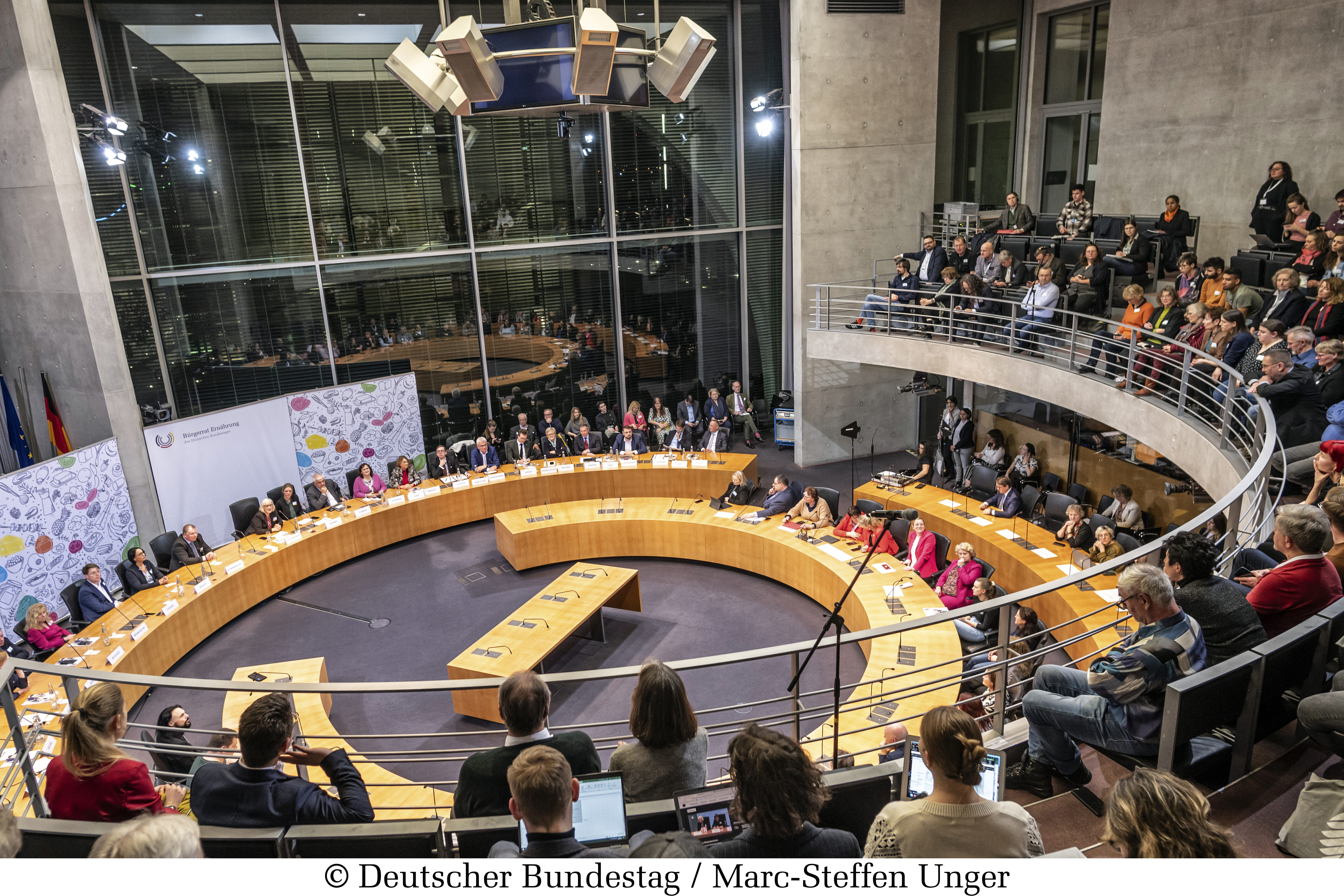 Übergabe der Ergebnisse und Empfehlungen des Bürgerrates "Ernährung im Wandel" am den Bundestag