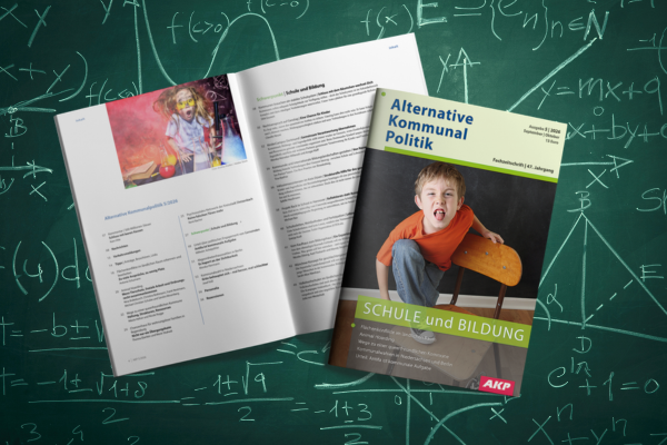Cover AKP Schule und Bildung auf einer vollgeschriebenen Tafel