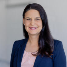 Nadia Rinawi-Molnar